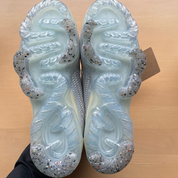 NIKE Air VaporMax Flyknit - Picture 7 of 8